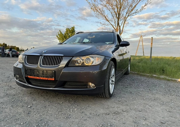 BMW Seria 3 cena 21500 przebieg: 212000, rok produkcji 2007 z Chojnów małe 277